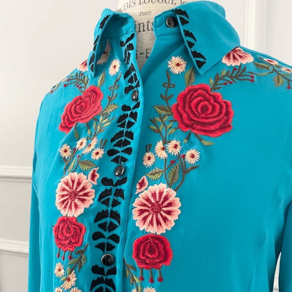 Amazing Blue Collared Button Down Tunic Blouse Wi… - image 6